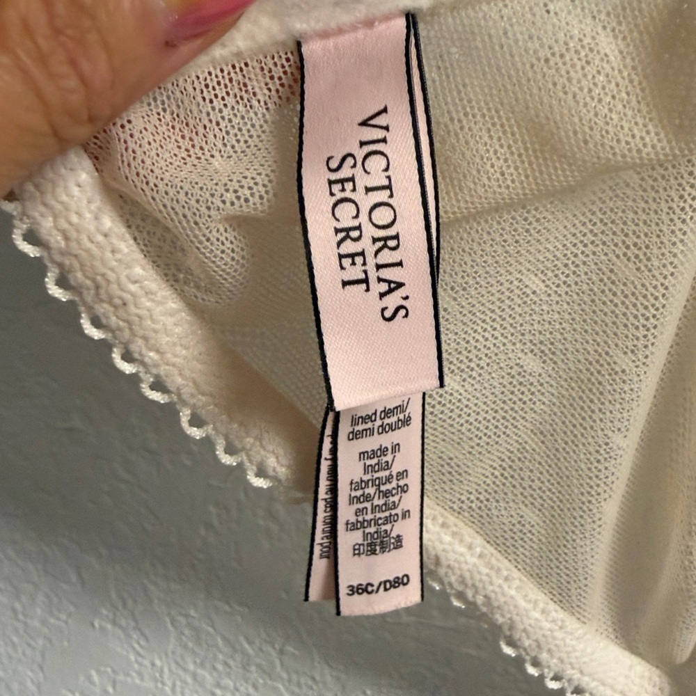 Victoria's Secret Lace Bra - Dream Angels Cream 36 C - Picture 6 of 7